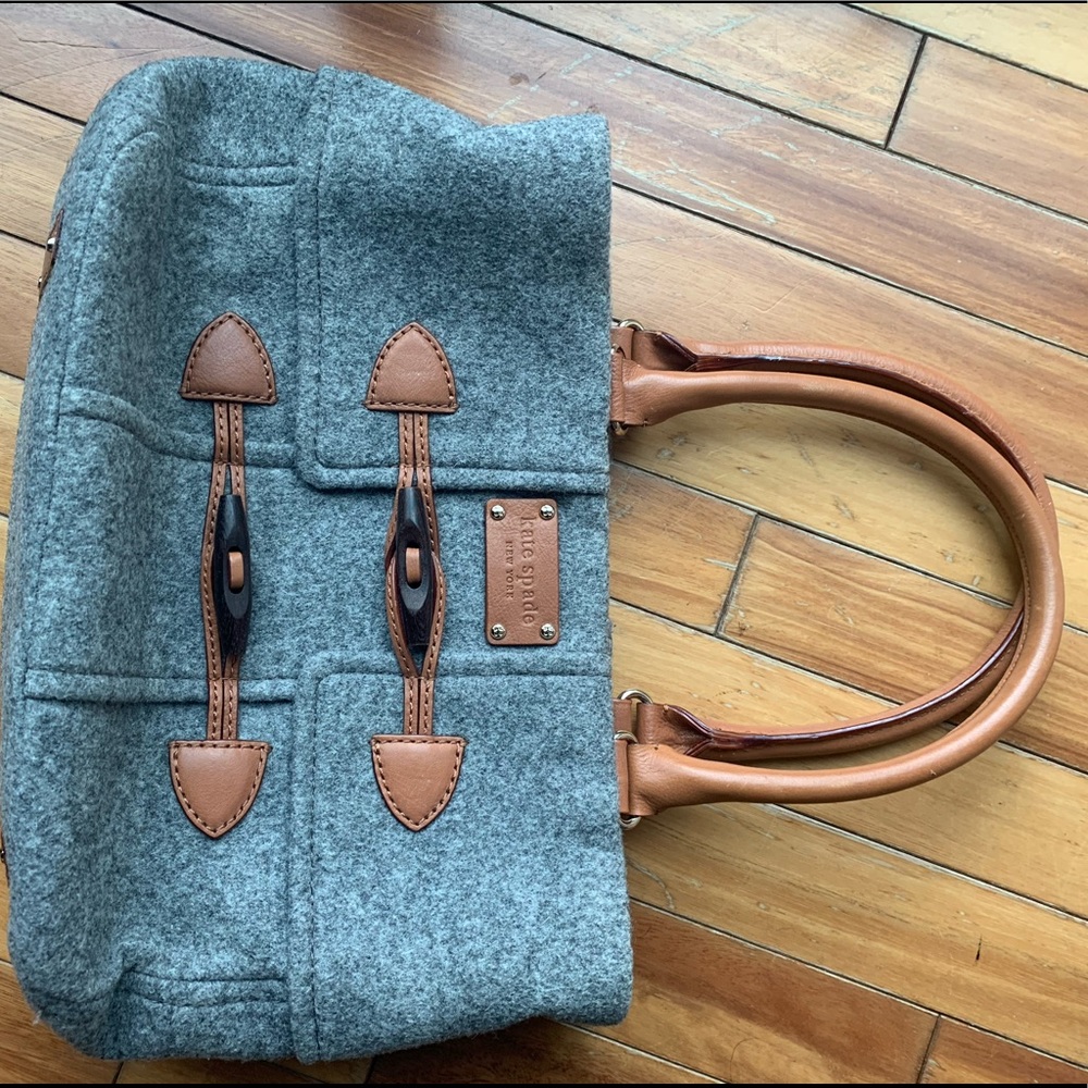 Kate spade NWOT grey felt bag